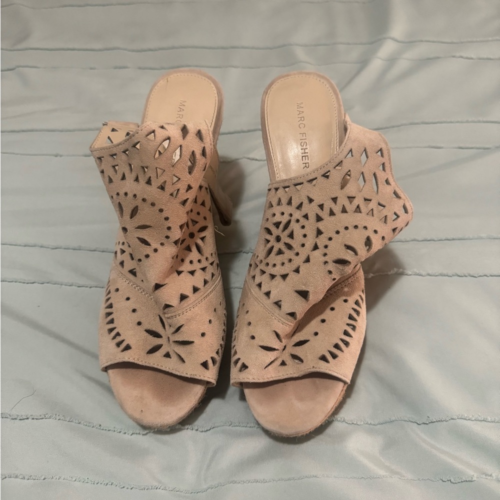 Marc Fisher Wedges